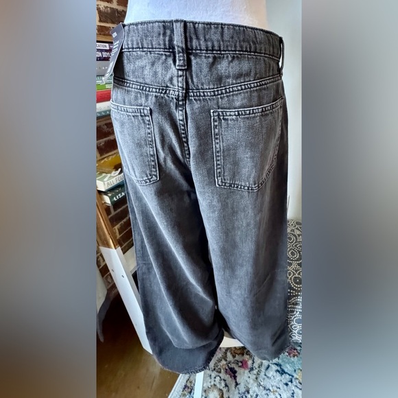 GAP-High Rise Wide Leg-Short-Size 8/29-NWT - Picture 5 of 5